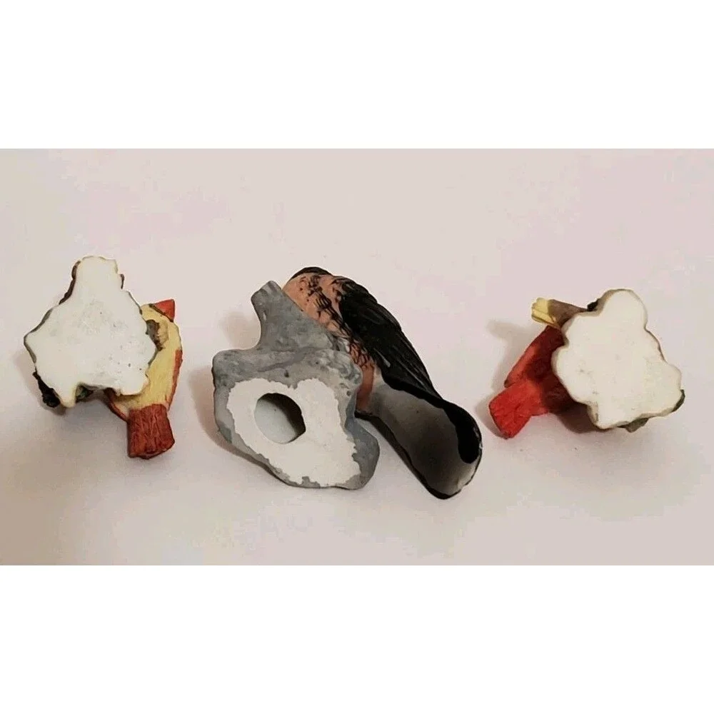 Miniature Bird Figurines Robin Cardinal Finch Songbirds On Stump Vtg Lot Of 3